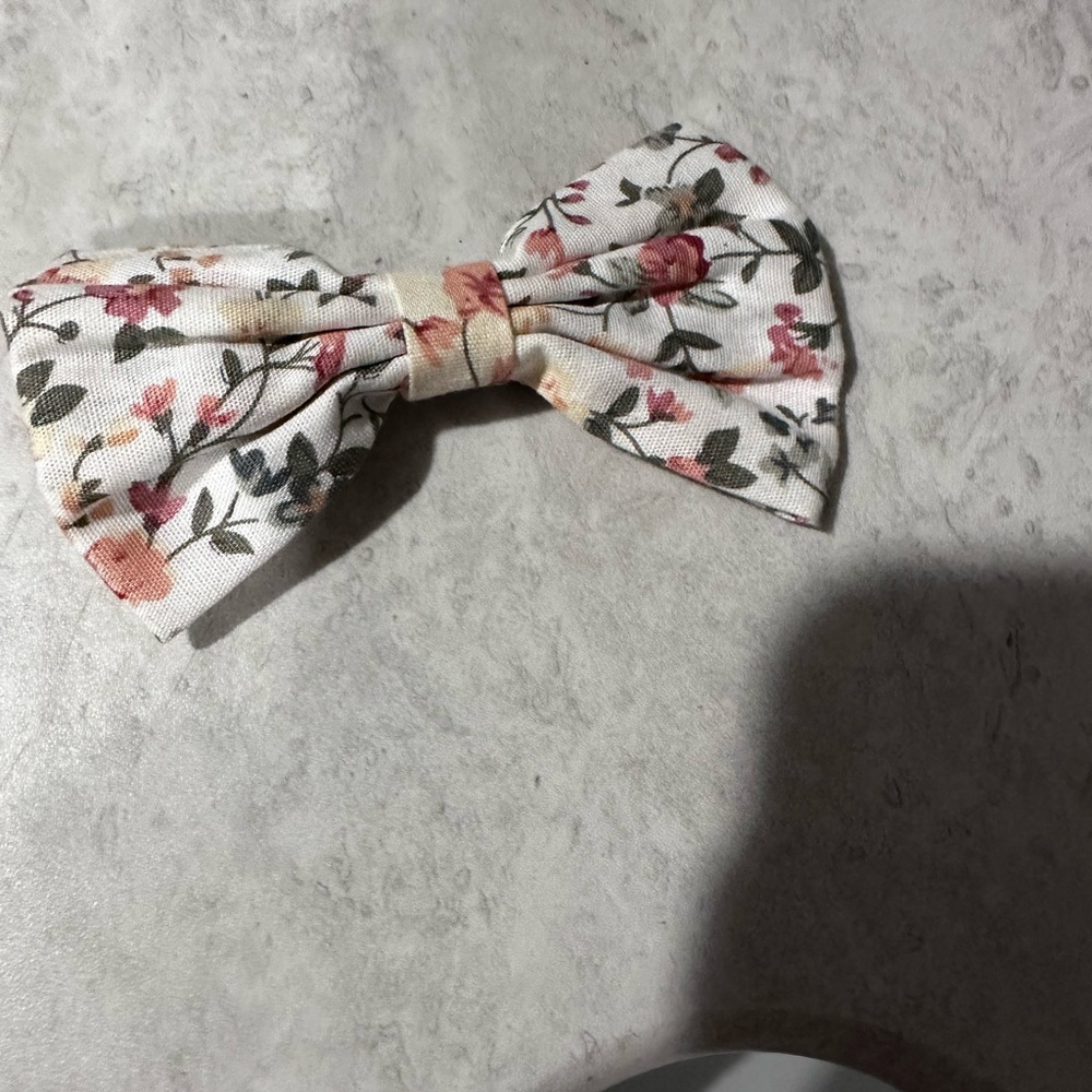 Source Unknown Floral Print Bow Hair Clip